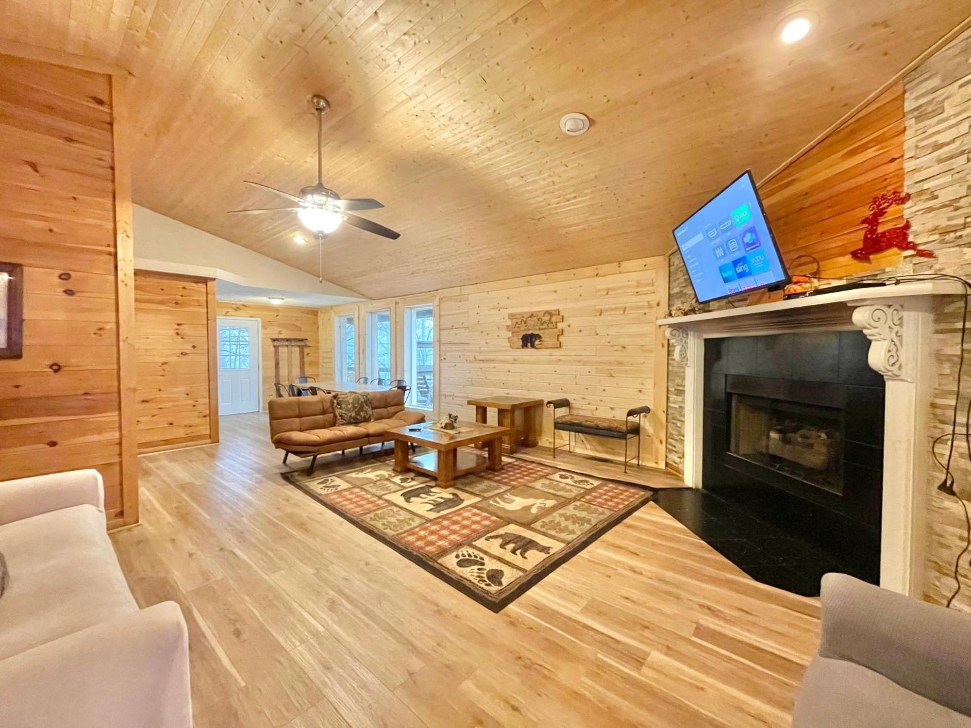 Lazy Bear Cabin Sevierville Bagian luar foto